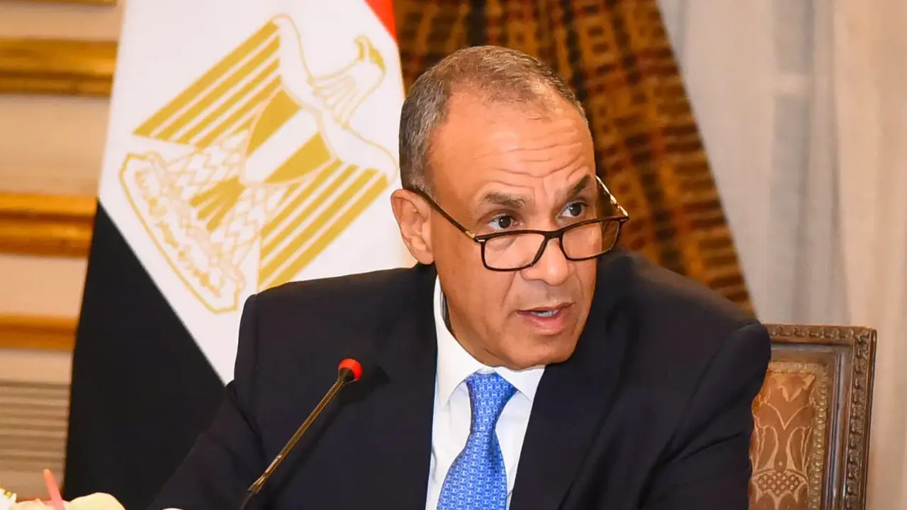 تراجع مفاوضات سد النهضة: مصر توضح موقفها بعد الافتتاح الجديد للأوكتاغون.